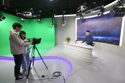 廣播電視編導實驗室 全景演播室中的節(jié)目制作實踐與創(chuàng)新
